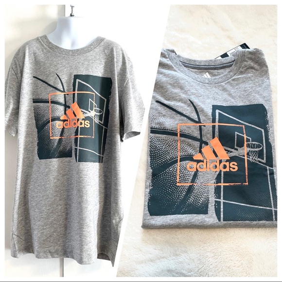 🆕Boys ADIDAS Short Sleeve Basketball Graphic T-Shirt - Picture 1 of 9